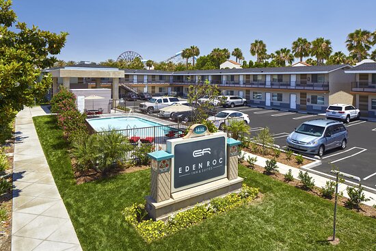 Eden Roc Inn & Suites