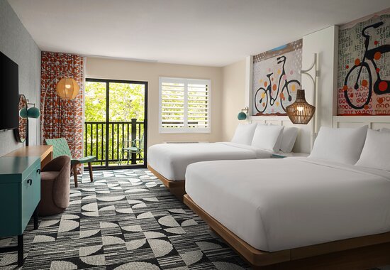Holiday Inn Express & Suites Solana Beach-del Mar By IHG
