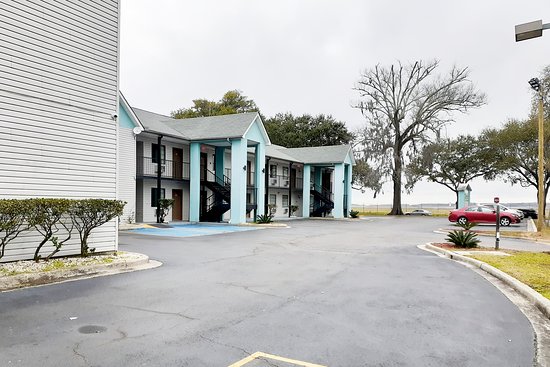 Savannah Garden Hotel