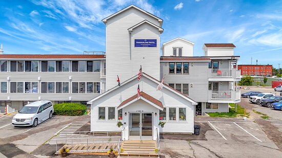 Harborline Hotel