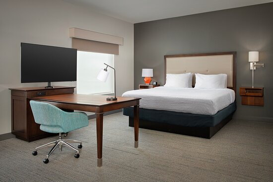 Hampton Inn & Suites Portland/Hillsboro-Evergreen Park