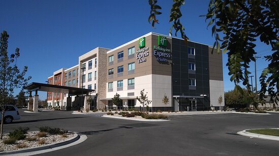 Holiday Inn Express & Suites Boise Airport By IHG