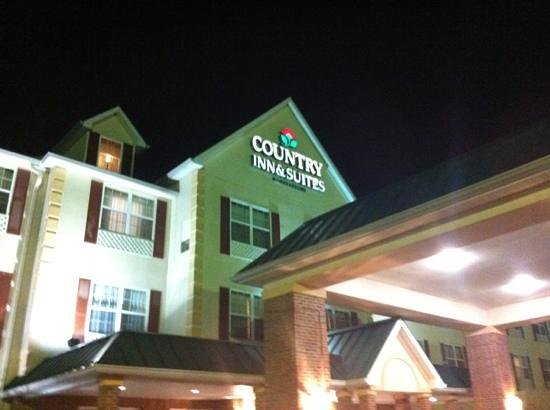 Country Inn & Suites by Radisson, Louisville South, KY