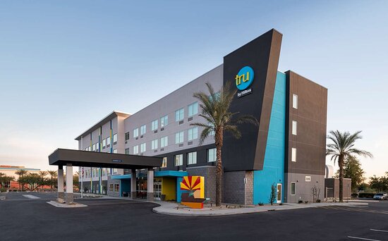 Tru by Hilton Phoenix Glendale Westgate