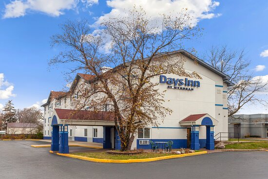 Days Inn by Wyndham Waukegan