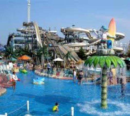 Island Breeze Motel