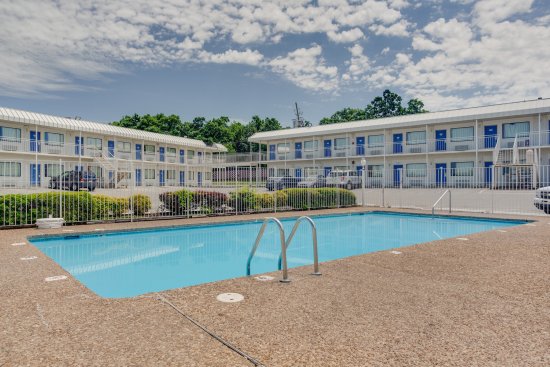 Motel 6 Fayetteville
