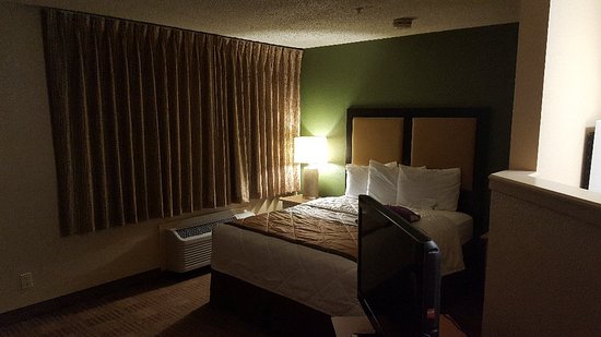 Hawthorn Extended Stay by Wyndham Bedford / Dallas