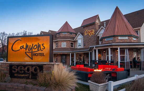 Canyons Boutique Hotel