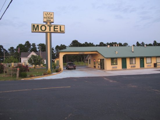 Ozark Inn