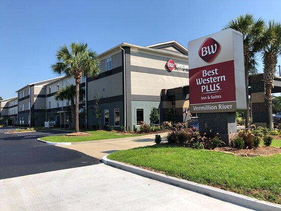 Best Western Plus Vermilion River Inn & Suites