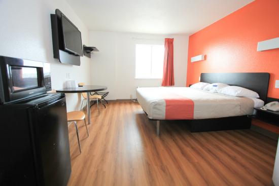 Motel 6 San Antonio, TX - Downtown - Alamo Dome