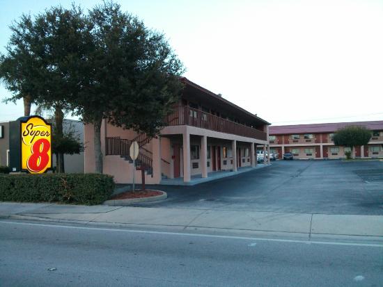 Redfinn Inn