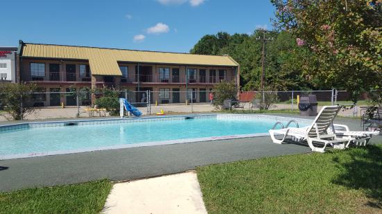 Country Inns Motel