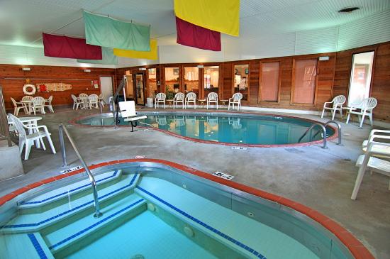 Days Inn by Wyndham Marquette