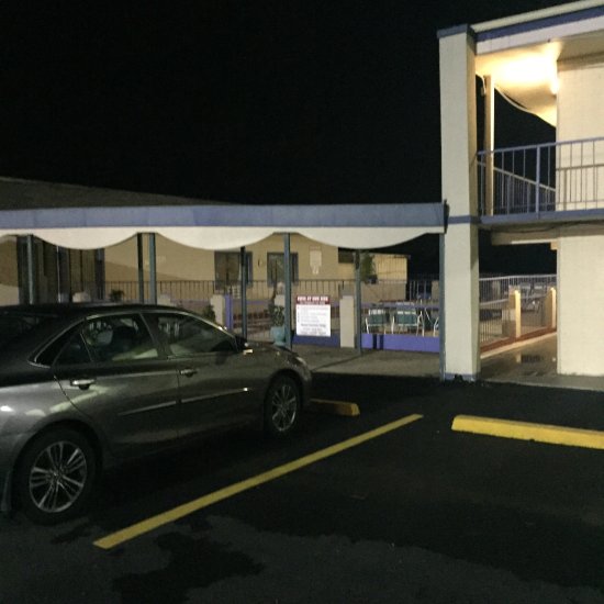 Americas Best Value Inn & Suites Conway