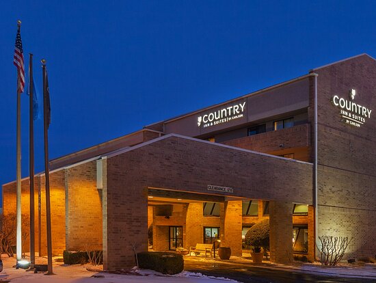 Clarion Inn & Suites Tulsa Central I-44
