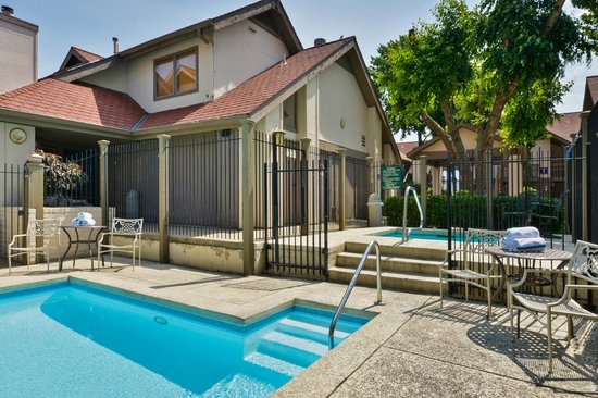 MainStay Suites Springfield South - Battlefield Rd