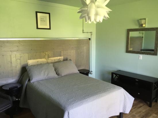 The Pecan Tree Motel