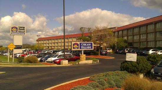 Best Western Plus Chicago Hillside