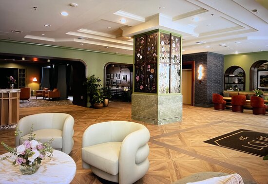 The Louie, A Davenport Hotel, Autograph Collection