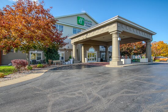 Holiday Inn Express & Suites Oshkosh-sr 41 By IHG