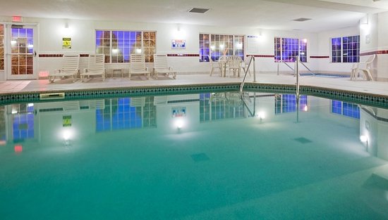 Country Inn & Suites by Radisson, Mankato Hotel and Conference Center, MN