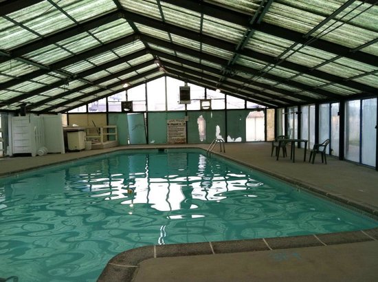 Budget Inn & Suites