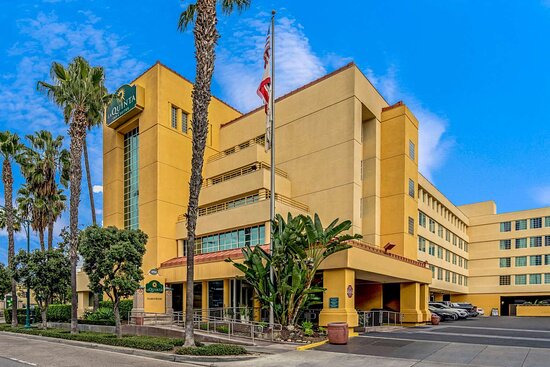 La Quinta Inn & Suites by Wyndham Anaheim