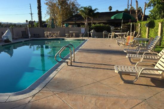 Days Inn by Wyndham Camarillo - Ventura
