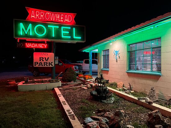 Arrowhead Motel and RV Park