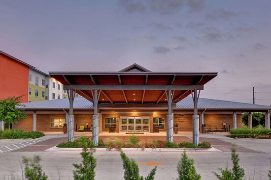Homewood Suites by Hilton TechRidge Parmer At I-35