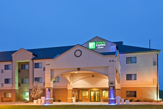 Holiday Inn Express & Suites Lincoln South By IHG