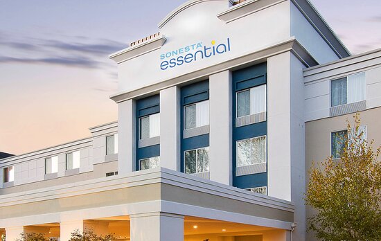 Sonesta Essential Hotels Ames