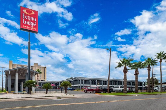 Econo Lodge Inn & Suites