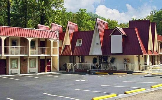 Motel 6 Gatlinburg, TN - Smoky Mountains