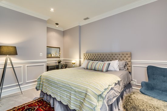 Ruby Room
