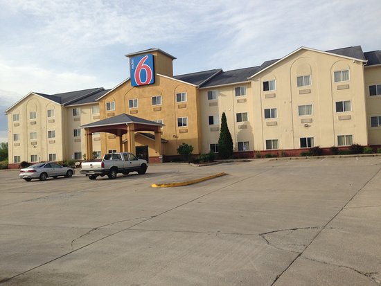 Motel 6 Indianapolis, IN - Southport