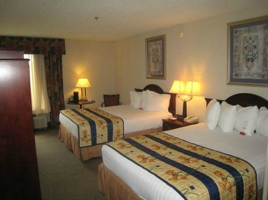 Super 8 by Wyndham Wichita South