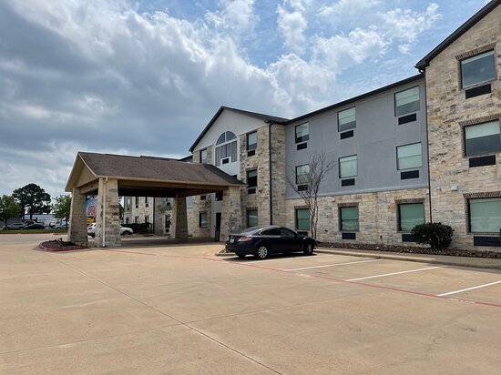 Wingate by Wyndham College Station South