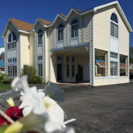 Thunderbird Inn