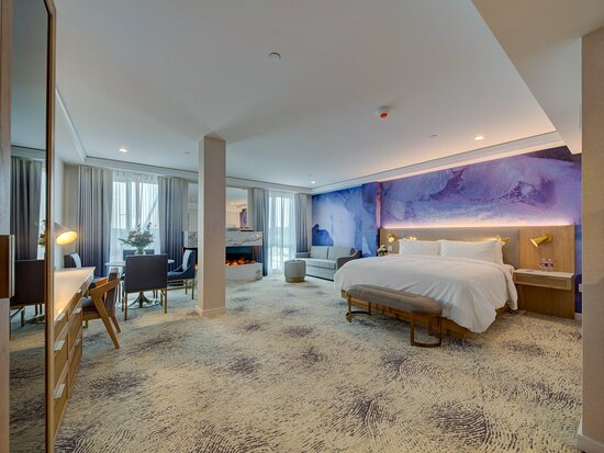 Iris Hotel Boston