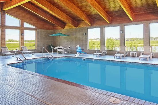 AmericInn by Wyndham Elkhorn Near Lake Geneva