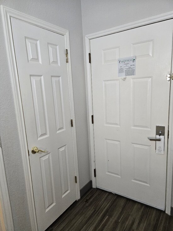 La Quinta Inn & Suites by Wyndham Houston West Park 10