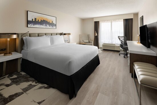 Crowne Plaza Nashville Airport by IHG