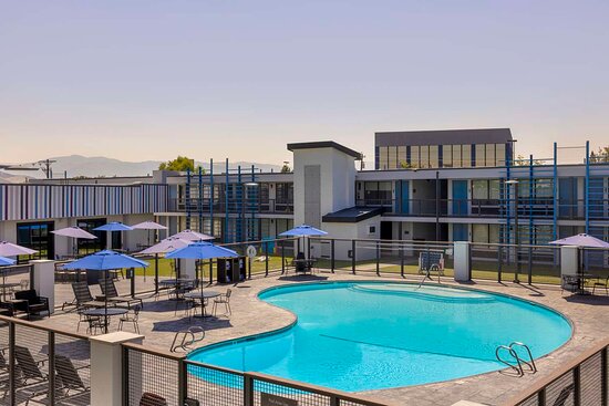 Aiden by Best Western @ South Reno