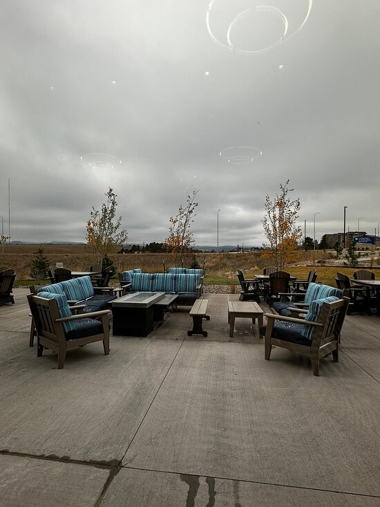 Clubhouse Hotel And Suites