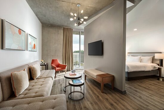 Twelve Midtown, Autograph Collection