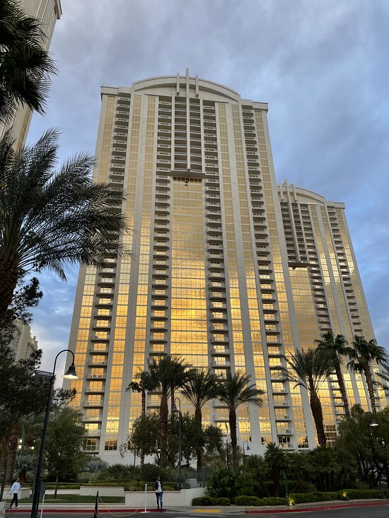 Luxury Suites International At The Signature