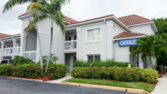 Studio 6 West Palm Beach
